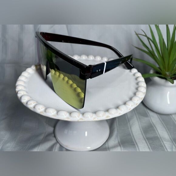 🔥❤️🔥 NEW Muse Style Women’s Eyewear Sunglasses NWT - Picture 3 of 9